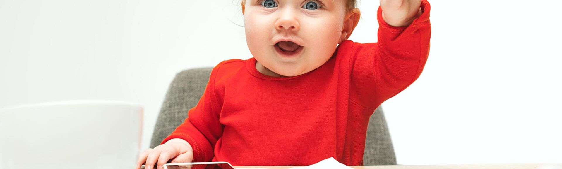 Objetos que seu bebê não deve compartilhar com ninguém | Huggies Brasil Objetos e brinquedos que os bebês não devem compartilhar