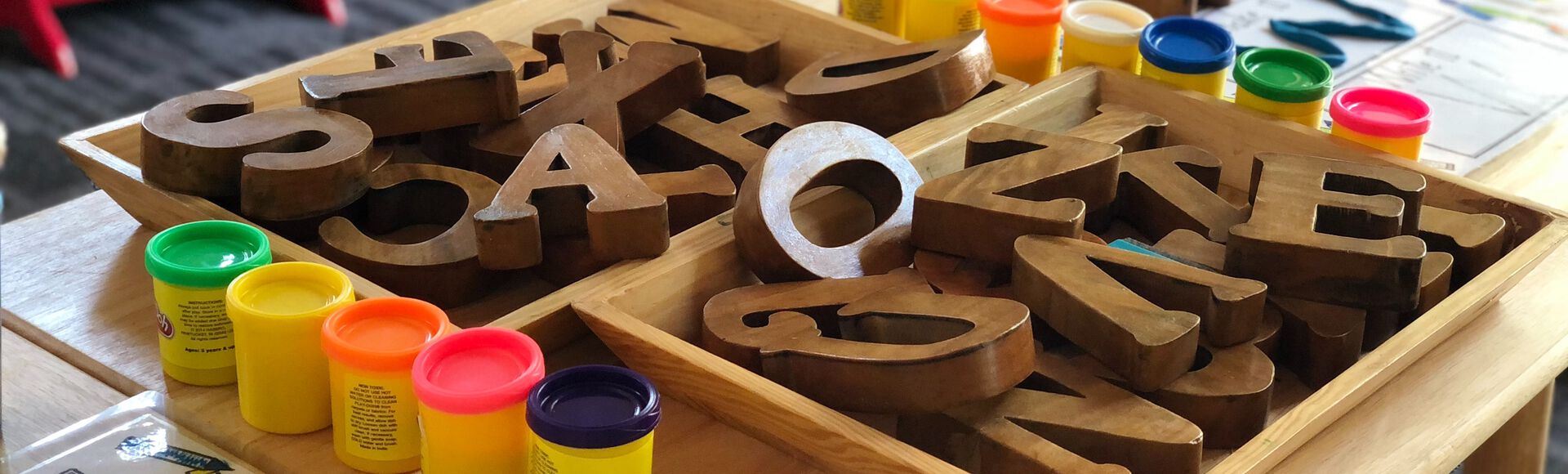 Crianças brincando na creche