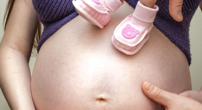 Significado de tocar na barriga de grávida