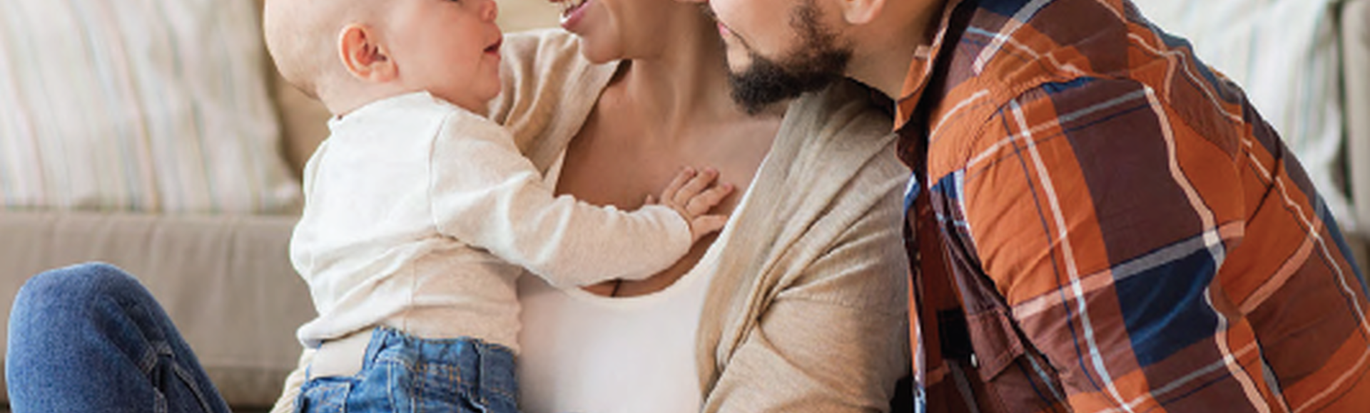 Desenvolvimento do bebê 6 aos 12 meses