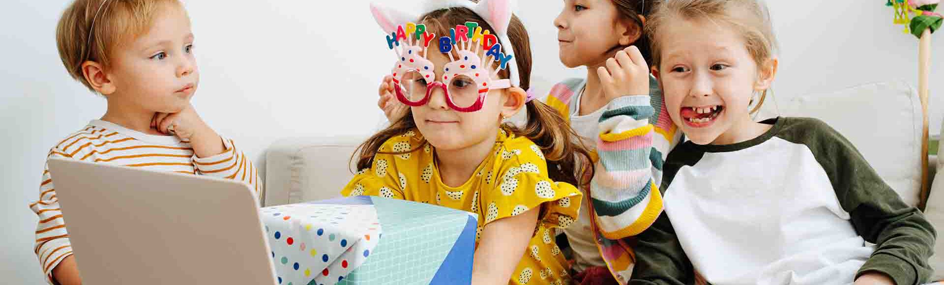 Chá de bebê a distância: virtual e divertido